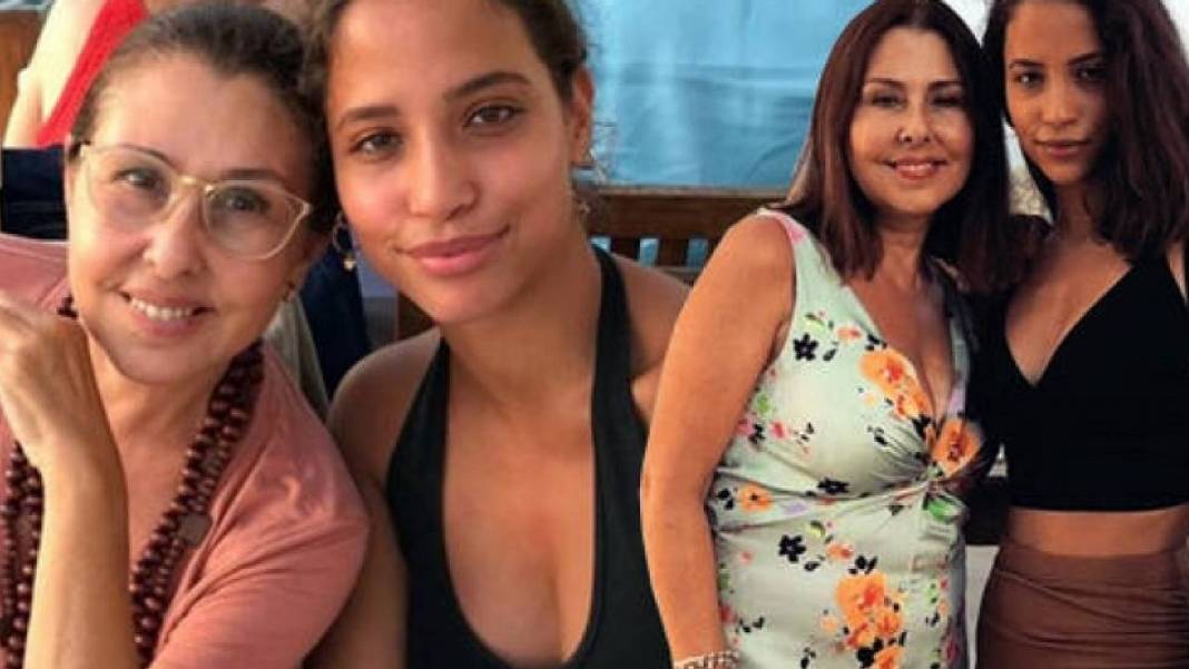 4 aylıkken evlat edinmişlerdi... Nilüfer ve Reha Muhtar'ın kızı Ayşe Nazlı'nın son halini görenler şok oluyor! Nefes kesiyor 5